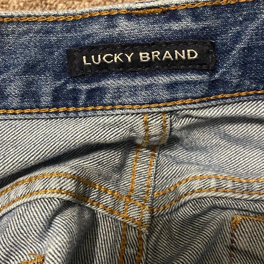 Lucky brand high rise 90s jeans size 14/32 - Picture 2 of 4